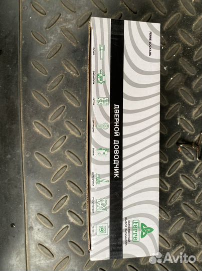 Доводчики дверей Ferre