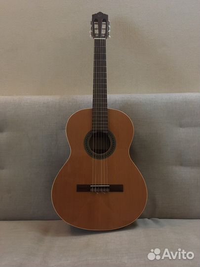 Классическая гитара Perez