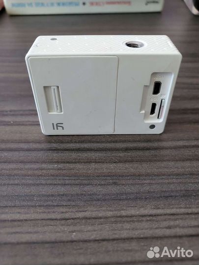 Экшен камера xiaomi yi