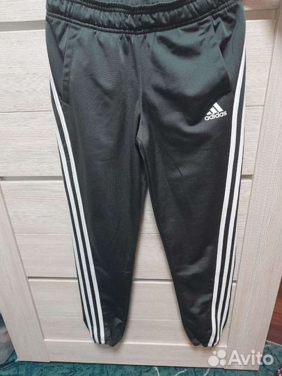 Спортивный костюм adidas для девочек