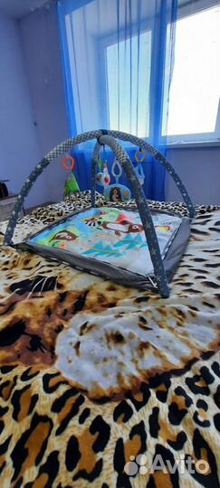 Развивающий коврик