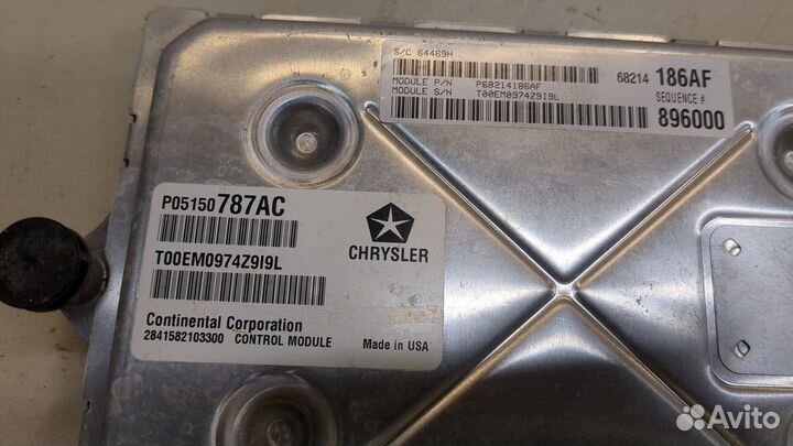 Блок управления двигателем Chrysler 300C 2011