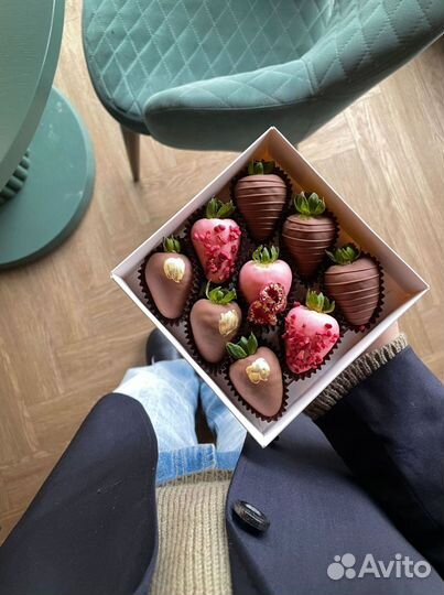 Букеты из клубники в шоколаде к празднику