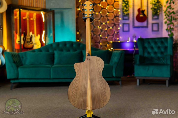 Taylor 114ce Walnut