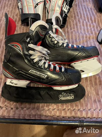 Хоккейные коньки bauer