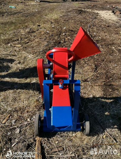 Измельчитель веток Щепорез Дробилка древесины