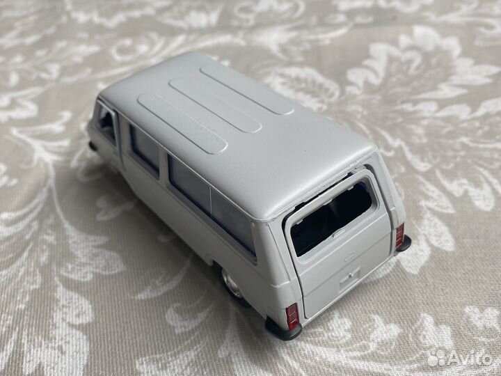 Модель автомобиля Раф 2203