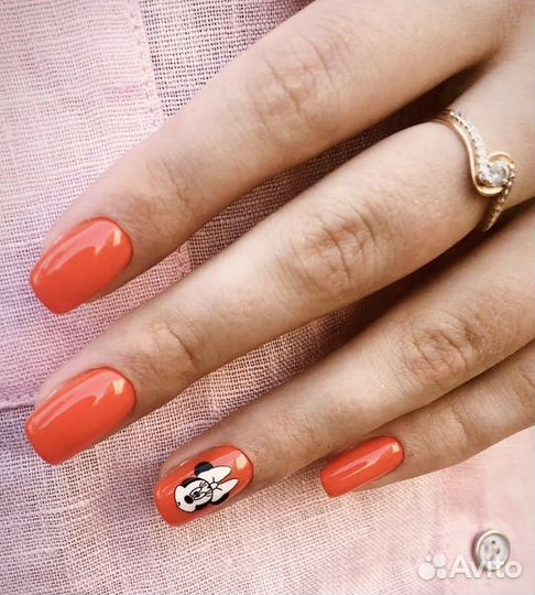 Маникюр с покрытием гель-лаком