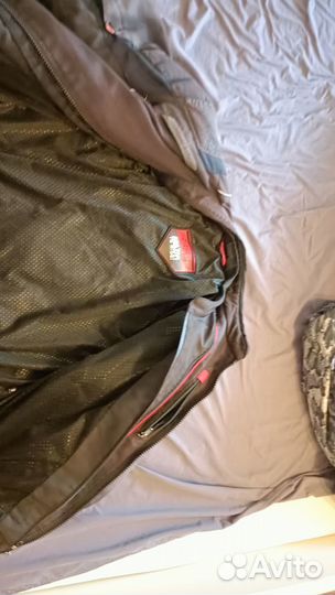 Мотокуртка с защитой