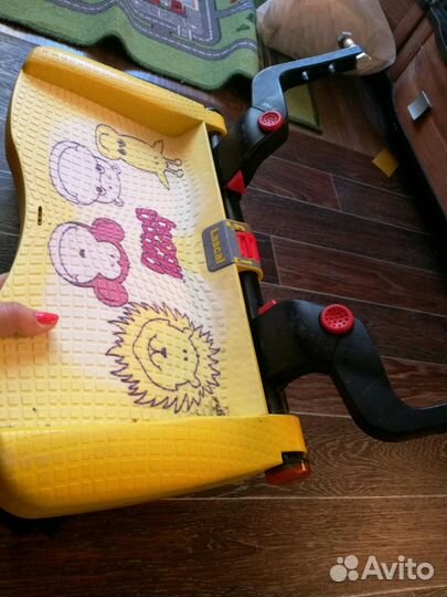 Подставка к коляске для ребенка