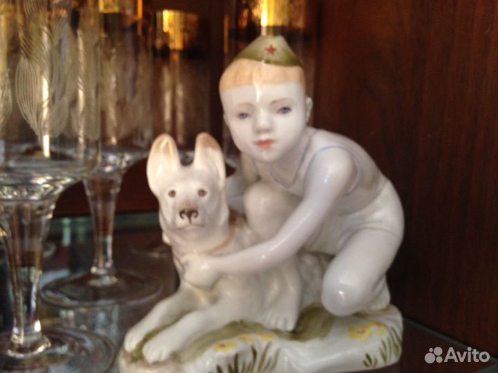 Фарфоровые статуэтки