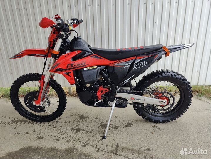 Fxmoto X8 (CBS300)