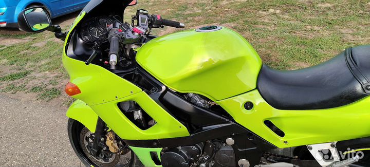 Kawasaki zzr 400 2