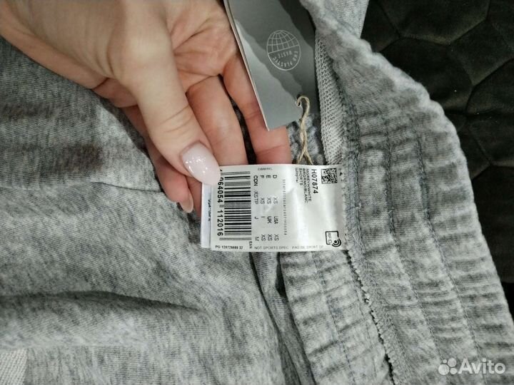 Шорты adidas новые