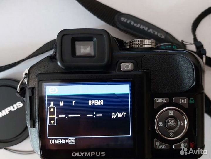 Зеркальный фотоаппарат Olympus sp-560uz