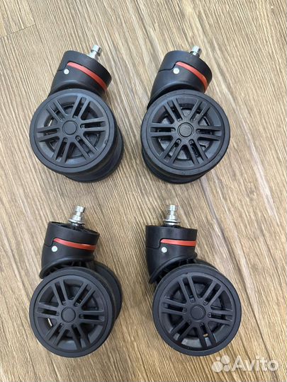 Колесики от чемодана