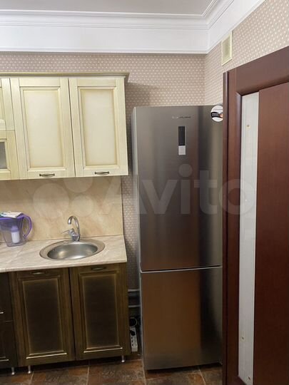 2-к. квартира, 72 м², 3/10 эт.