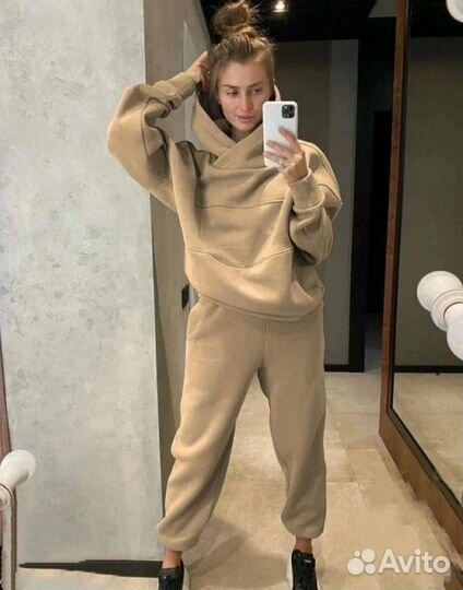 Спортивный костюм