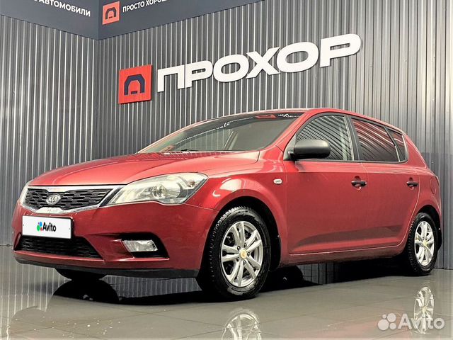 Kia ceed 2011 интерьер