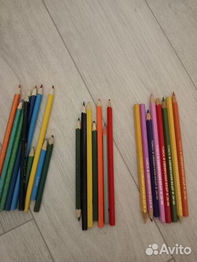 Наборы цветных карандашей