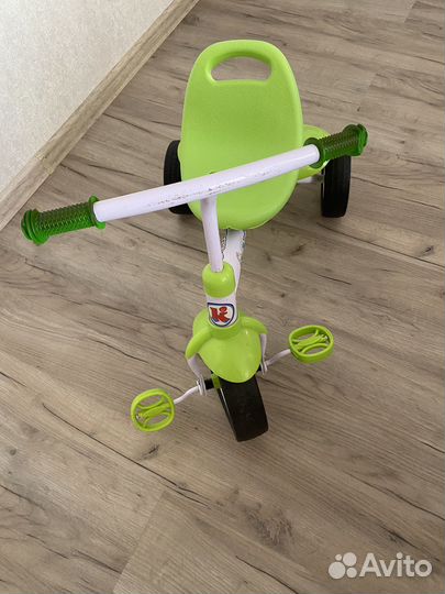 Трехколесный велосипед