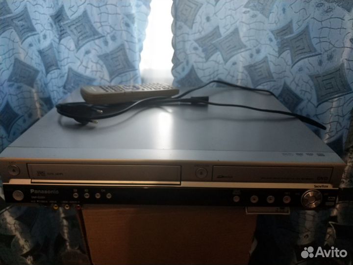 Видеомагнитофон JVC и Panasonic