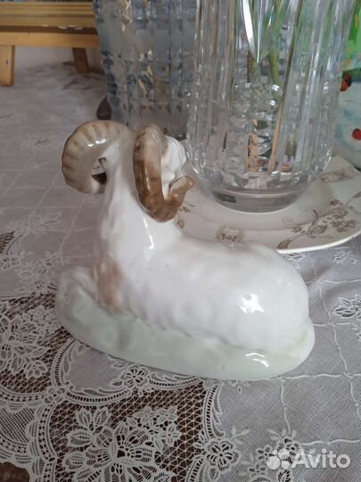 Статуэтка козерог или горный козёл