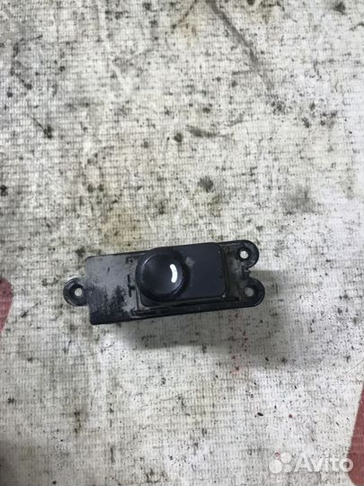 Кнопка стеклоподъемника Hyundai i30 I (2007—2010)