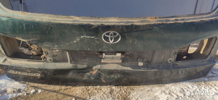 Стекло двери багажника Тойота Виста Ардео