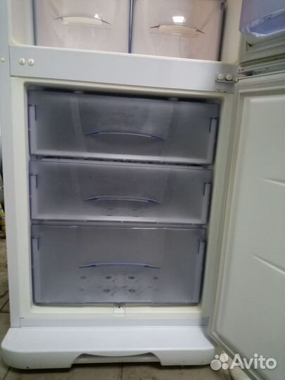Холодильник Бирюса 133 в отличном состоянии