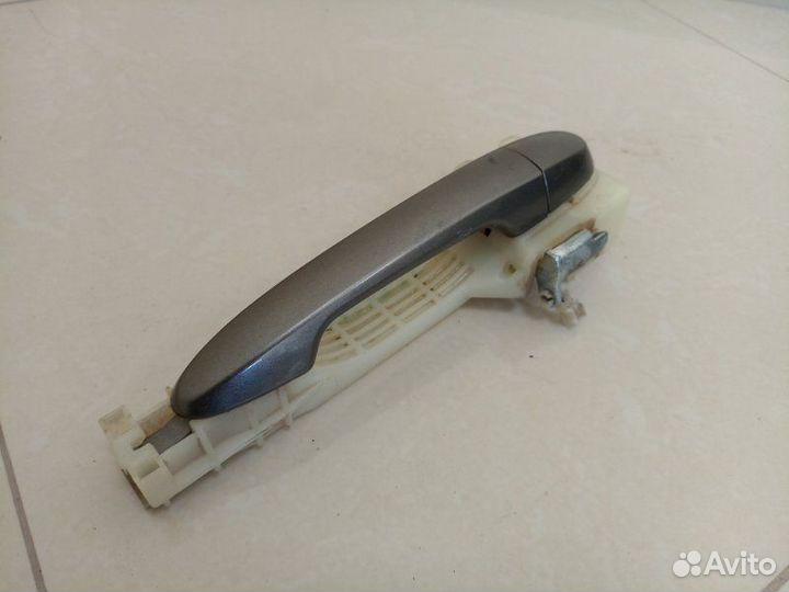 Ручка двери передняя правая внешняя Kia Magentis 2