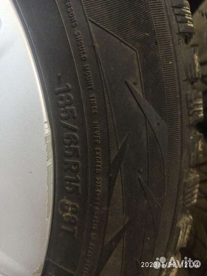 R15 Toyo Observe Ice-Freezer SUV 185/65, PCD 4x100 DIA 54.1