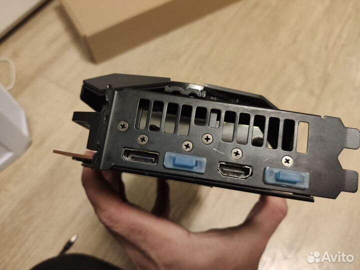 Видеокарта Asus ROG Strix RX5700XT 8GB