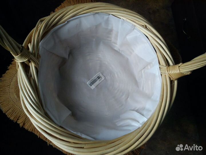 Корзинка плетёная с ручкой новая