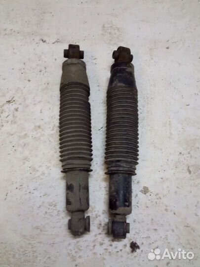 Стойка задняя Хендай Солярис 1 Kia Rio 3