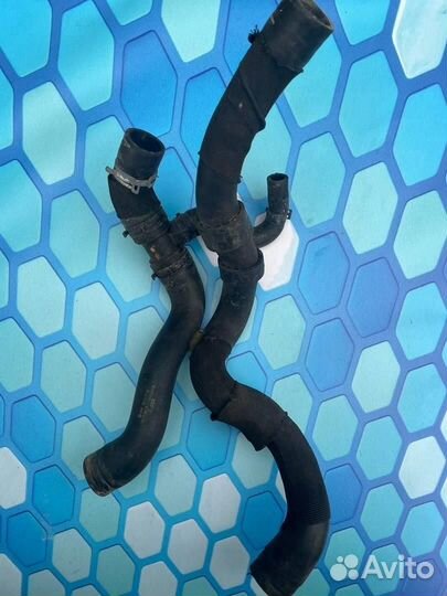 Патрубок охлаждения 1K0121049CA