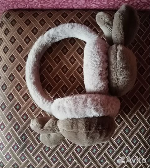 Меховые наушники с ушками зайца