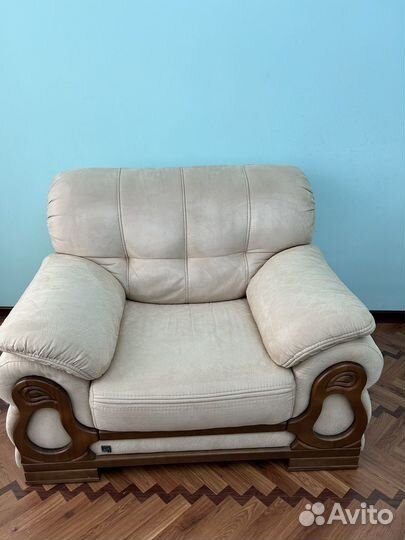 Диваны и холлы бу