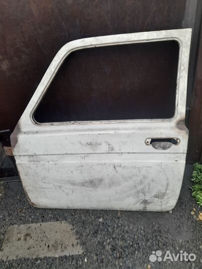 Дверь передняя левая