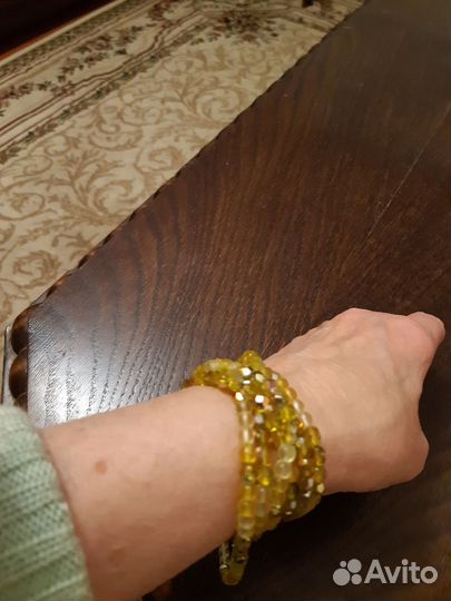 Бусы блестящие 2 нитки разной длины без застежки