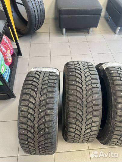 Bridgestone Blizzak Spike-01 205/55 R16 91T