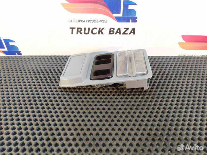 Плафон салонный Mercedes-Benz Axor, камаз 5490