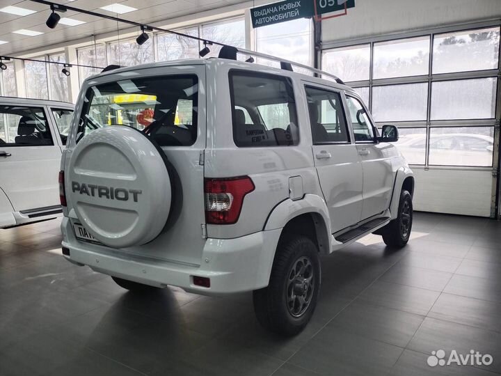 УАЗ Patriot 2.7 МТ, 2024