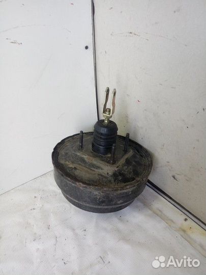 Усилитель тормозов вакуумный Nissan Primera