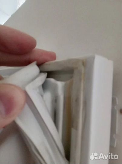 Уплотнитель для холодильника Индезит T167GA15