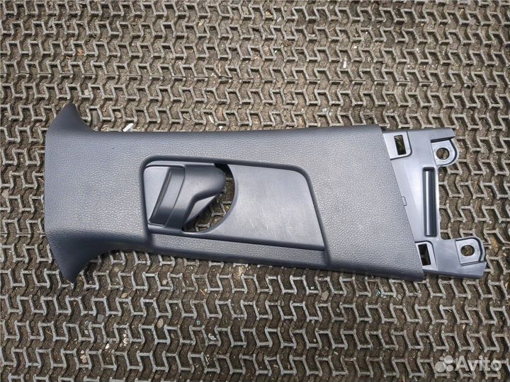 Обшивка центральной стойки Toyota C-HR, 2021