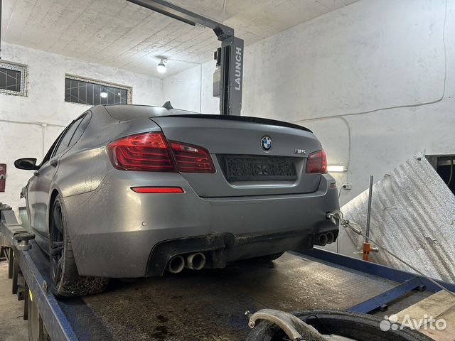 BMW M5 F10 в разборе