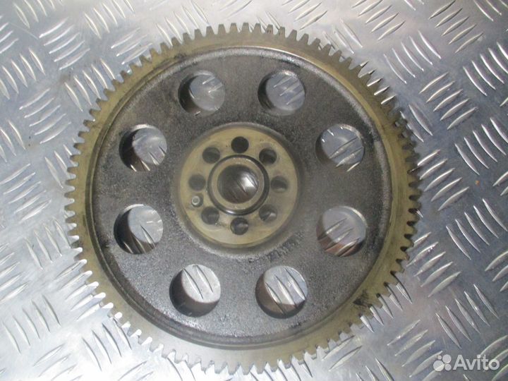 Шестерня Volvo 8131386