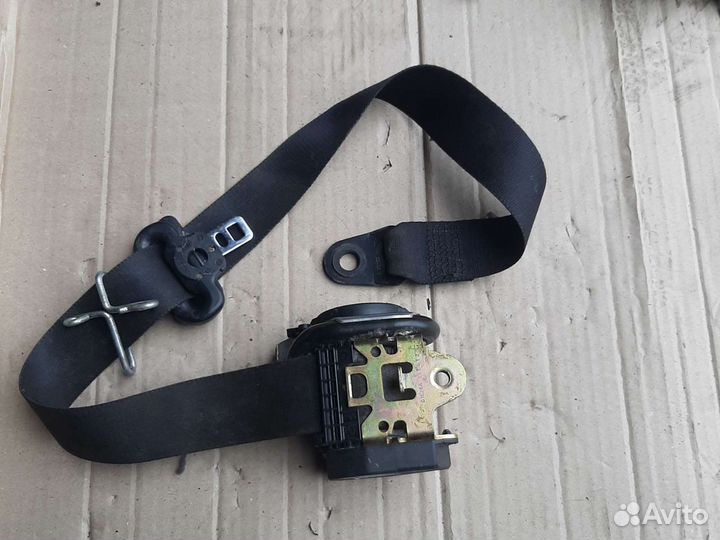 Ремень безопасности Форд Фокус передний правый