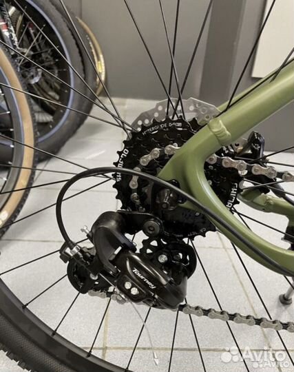 Горный веловиспед GT Новый